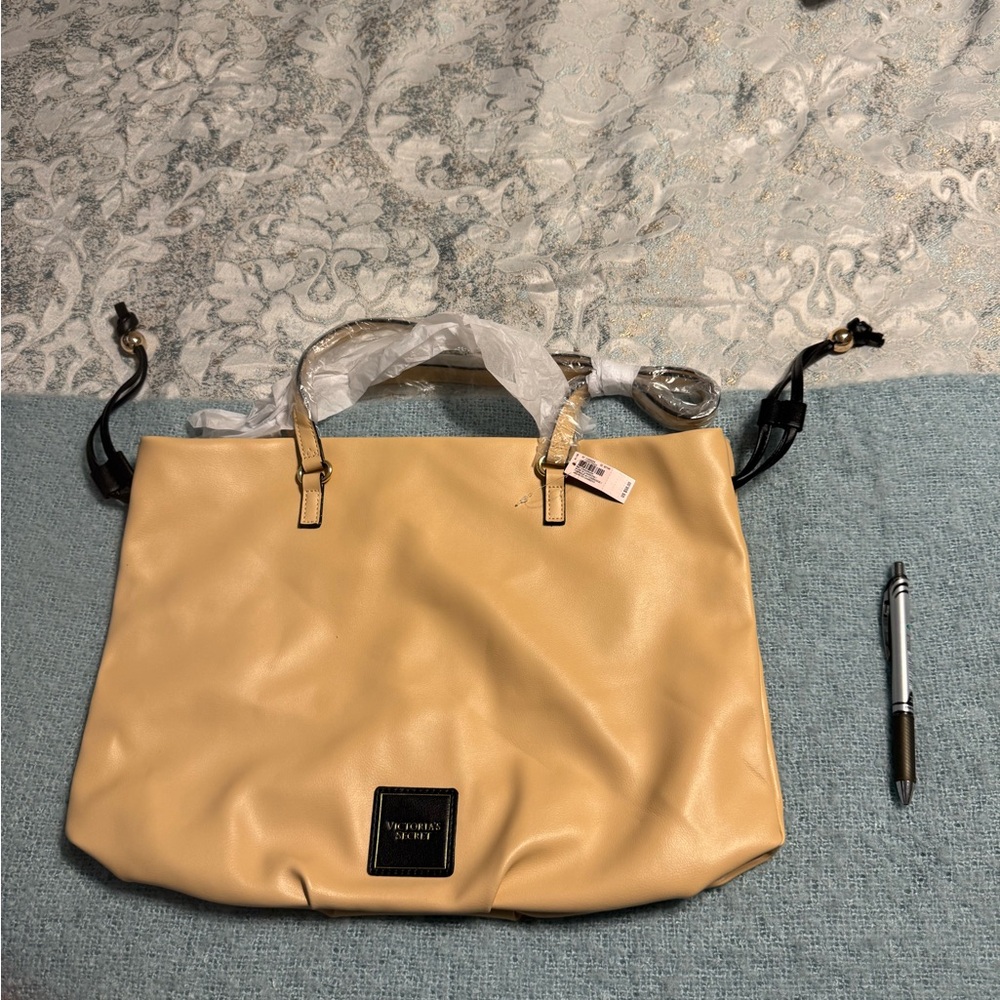 Victoria Secret cinch bag